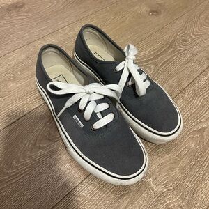 Vans Authentic suede platform